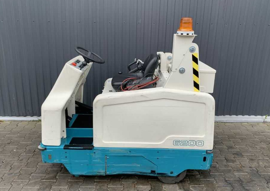 Tennant 6200 - Priemyselný zametací stroj: obrázok 2 Tennant 6200 - Priemyselný zametací stroj: obrázok 2