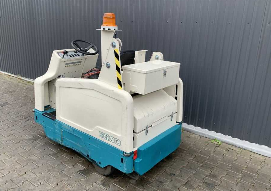 Tennant 6200 - Priemyselný zametací stroj: obrázok 3 Tennant 6200 - Priemyselný zametací stroj: obrázok 3