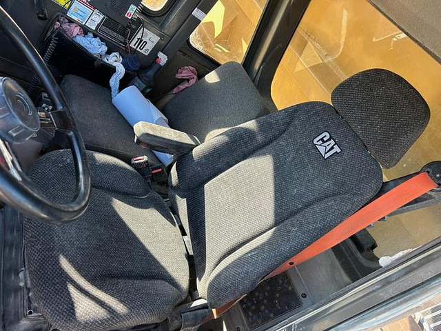 Caterpillar 771D - Damper: obrázok 5 Caterpillar 771D - Damper: obrázok 5