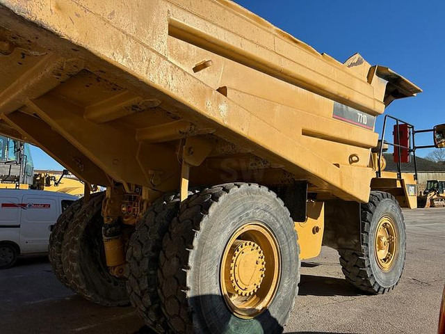 Caterpillar 771D - Damper: obrázok 4 Caterpillar 771D - Damper: obrázok 4