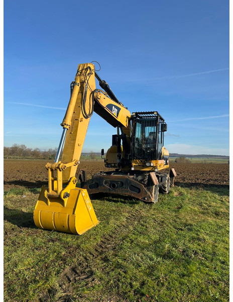 Caterpillar M322D VAH - Kolesové rýpadlo: obrázok 4 Caterpillar M322D VAH - Kolesové rýpadlo: obrázok 4