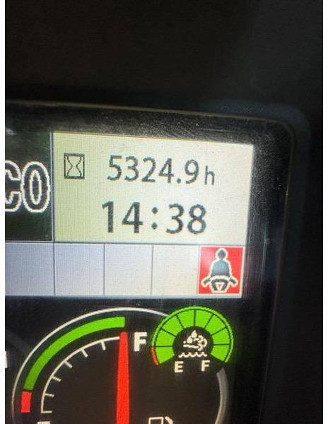 Hitachi ZX225USLC-6 - Pásové rýpadlo: obrázok 3 Hitachi ZX225USLC-6 - Pásové rýpadlo: obrázok 3