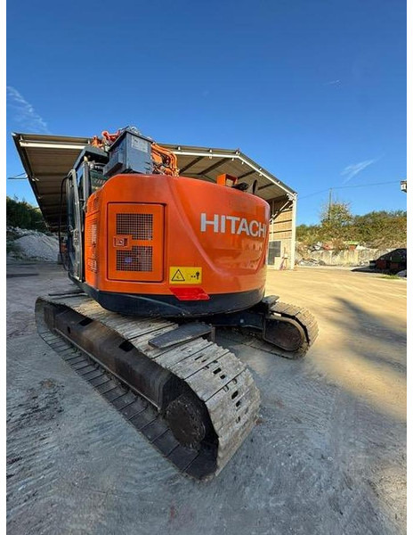 Hitachi ZX225USLC-6 - Pásové rýpadlo: obrázok 1 Hitachi ZX225USLC-6 - Pásové rýpadlo: obrázok 1