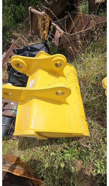 Komatsu PC200 - Lyžica: obrázok 4 Komatsu PC200 - Lyžica: obrázok 4