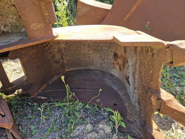 Volvo S45 - Lyžica: obrázok 1 Volvo S45 - Lyžica: obrázok 1