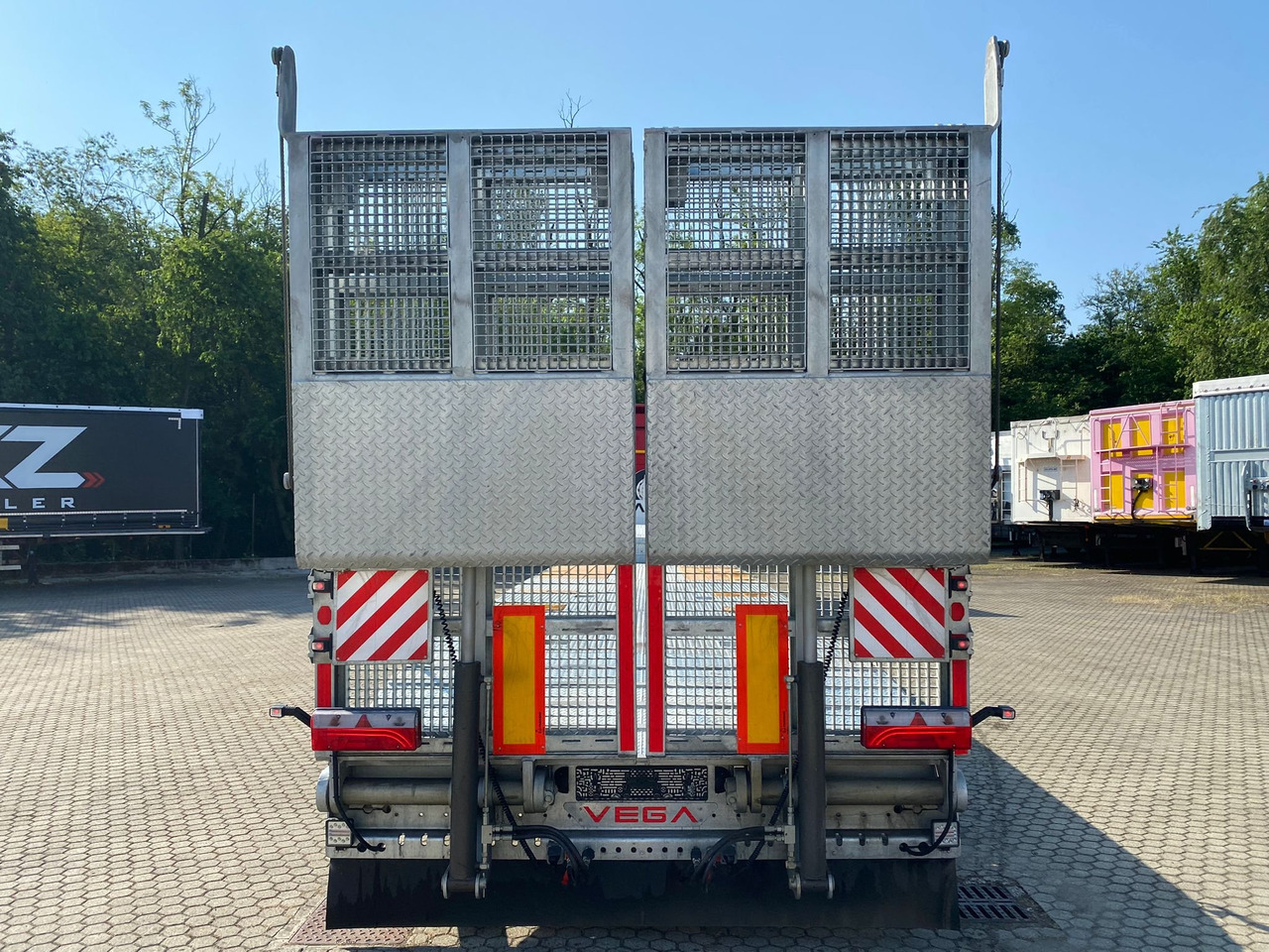 3 AXLE LOWBED (VEGA ITALIANO)  - Náves podvalník: obrázok 3 3 AXLE LOWBED (VEGA ITALIANO)  - Náves podvalník: obrázok 3