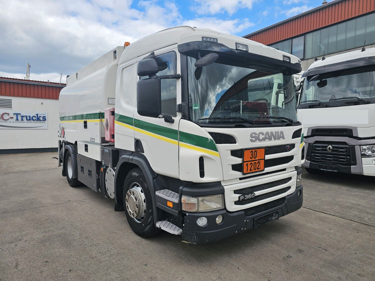 Scania P 360 * OBER/-UNTER * 3 KAMMER * BENZIN * - Cisternové vozidlo: obrázok 3 Scania P 360 * OBER/-UNTER * 3 KAMMER * BENZIN * - Cisternové vozidlo: obrázok 3