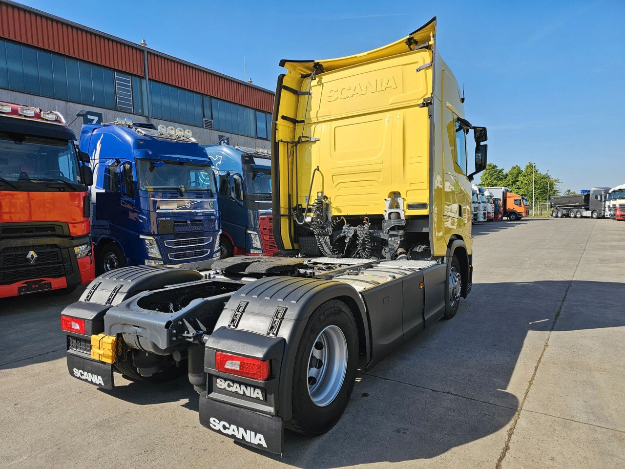 Scania S450 *RETARDER*2xTANK*ACC*TV*MIKROWELLE*2X VORHA - Ťahač: obrázok 5 Scania S450 *RETARDER*2xTANK*ACC*TV*MIKROWELLE*2X VORHA - Ťahač: obrázok 5
