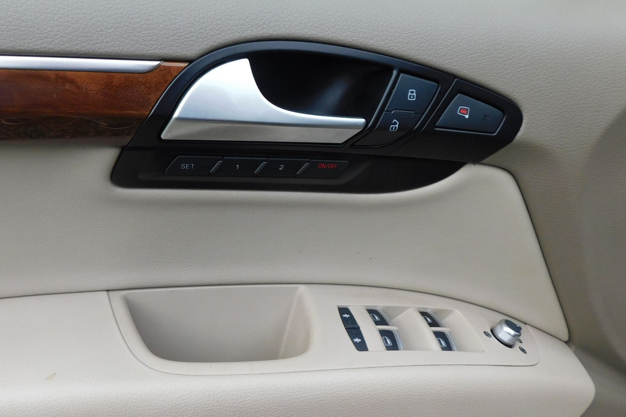 Audi Q7 3.0TFSI 7-Sitzer perfect for UA Export - SUV: obrázok 3 Audi Q7 3.0TFSI 7-Sitzer perfect for UA Export - SUV: obrázok 3