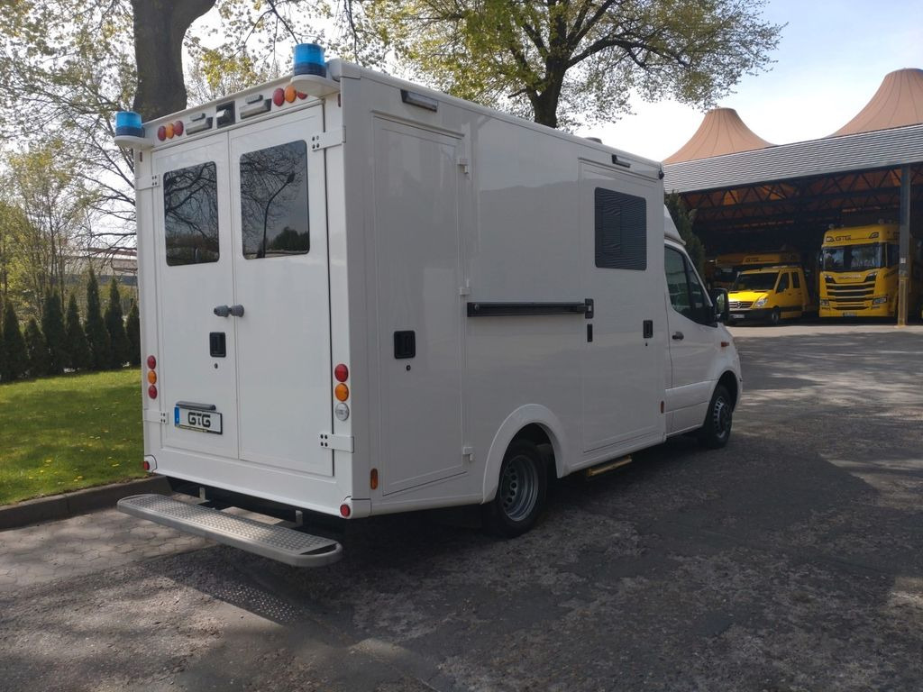 Mercedes-Benz RTW / Tierrettung / Tierarzt / OP Mercedes-Benz RTW / Tierrettung / Tierarzt / OP - Sanitka: obrázok 2 Mercedes-Benz RTW / Tierrettung / Tierarzt / OP Mercedes-Benz RTW / Tierrettung / Tierarzt / OP - Sanitka: obrázok 2