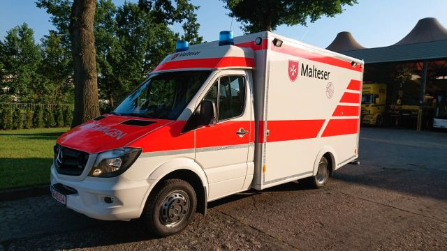 Mercedes-Benz Sprinter 519 / ATM 0km 4x on Stock Mercedes-Benz Sprinter 519 / ATM 0km 4x on Stock - Sanitka: obrázok 1 Mercedes-Benz Sprinter 519 / ATM 0km 4x on Stock Mercedes-Benz Sprinter 519 / ATM 0km 4x on Stock - Sanitka: obrázok 1