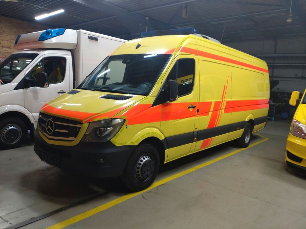 Mercedes-Benz Sprinter ITW RTW 519 2x on Stock Mercedes-Benz Sprinter ITW RTW 519 2x on Stock - Sanitka: obrázok 3 Mercedes-Benz Sprinter ITW RTW 519 2x on Stock Mercedes-Benz Sprinter ITW RTW 519 2x on Stock - Sanitka: obrázok 3