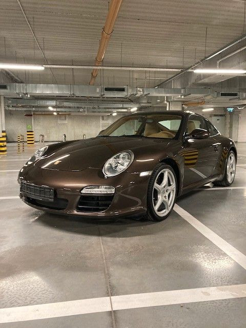 Porsche 997 Porsche 997 - Coupe: obrázok 1 Porsche 997 Porsche 997 - Coupe: obrázok 1