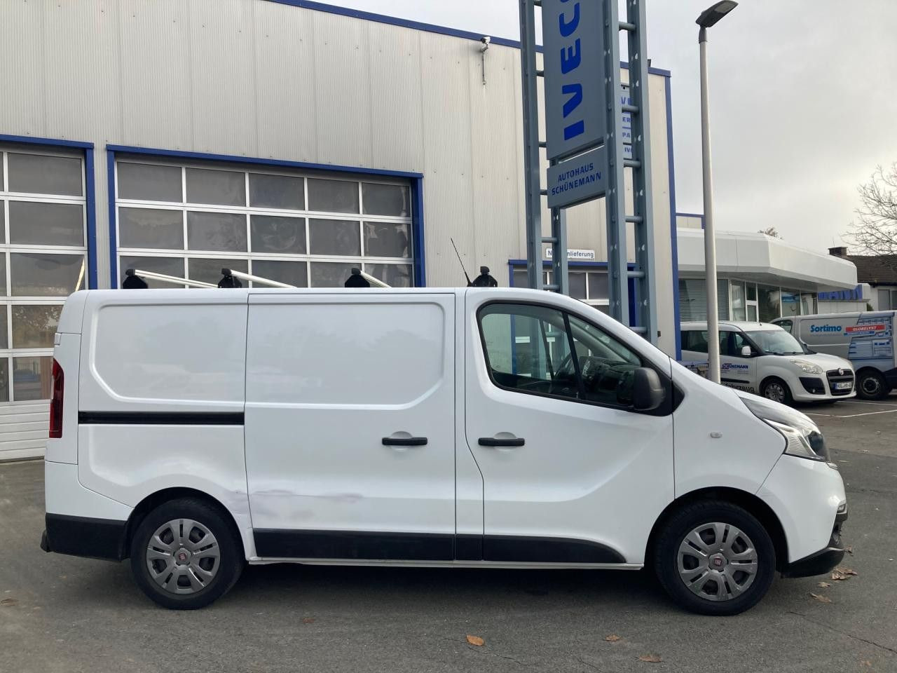 Fiat Talento SX 1.6 Ecojet (L1H1) Euro6 Klima AHK ZV Fiat Talento SX 1.6 Ecojet (L1H1) Euro6 Klima AHK ZV - Malá dodávka: obrázok 3 Fiat Talento SX 1.6 Ecojet (L1H1) Euro6 Klima AHK ZV Fiat Talento SX 1.6 Ecojet (L1H1) Euro6 Klima AHK ZV - Malá dodávka: obrázok 3
