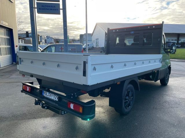 Iveco Daily 35S14A8 Euro6 Klima AHK Navi ZV - Dodávka valník: obrázok 4 Iveco Daily 35S14A8 Euro6 Klima AHK Navi ZV - Dodávka valník: obrázok 4