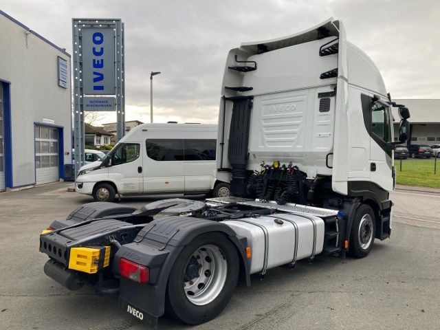 Iveco Stralis AS440S48T/FP LT Euro6 Intarder Klima ZV - Ťahač: obrázok 4 Iveco Stralis AS440S48T/FP LT Euro6 Intarder Klima ZV - Ťahač: obrázok 4