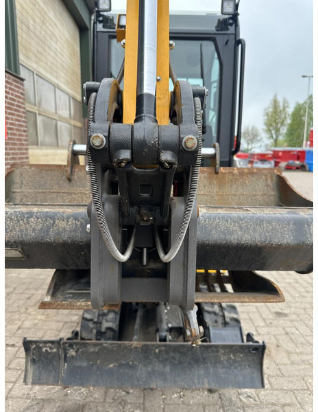 JCB 19 C-1 - Mini rýpadlo: obrázok 4 JCB 19 C-1 - Mini rýpadlo: obrázok 4