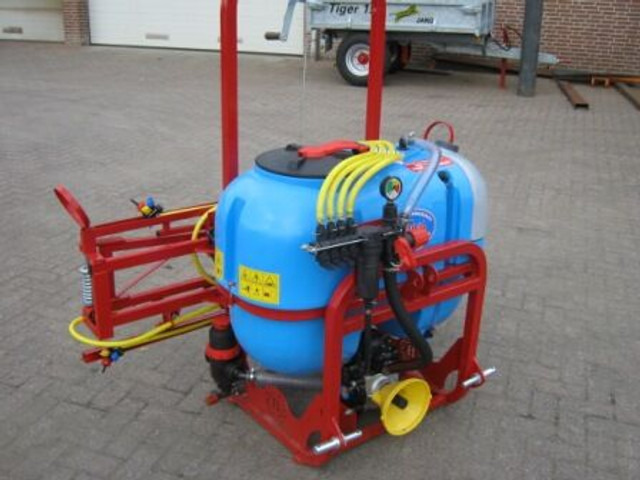Reinigings spuiten - Postrekovač za traktor: obrázok 4 Reinigings spuiten - Postrekovač za traktor: obrázok 4