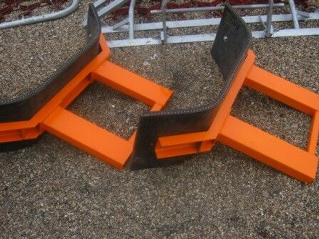 Rubberschuif met lepelinsteek - Radlica na sneh: obrázok 1 Rubberschuif met lepelinsteek - Radlica na sneh: obrázok 1