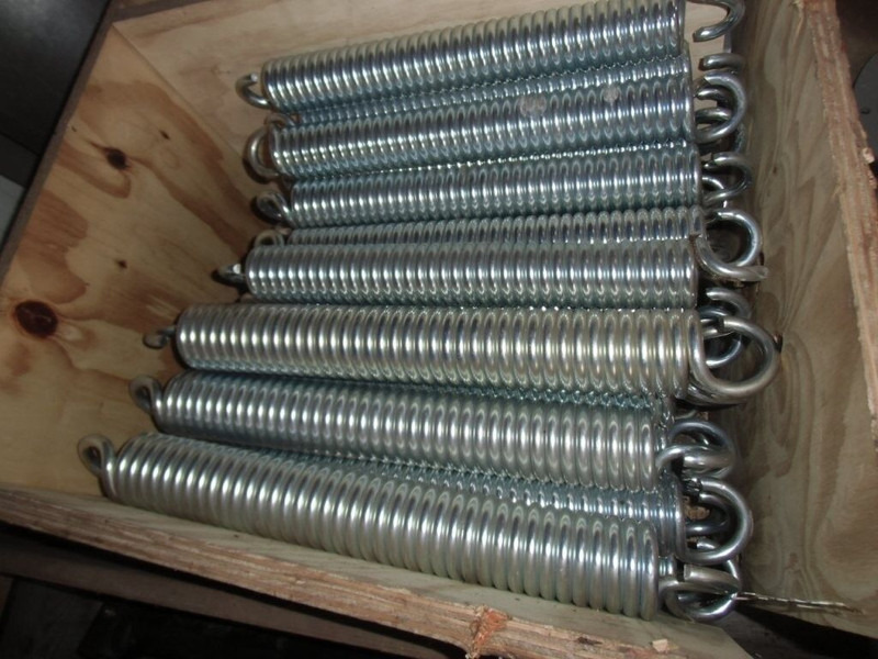 Stalen veren - Tlmič: obrázok 1 Stalen veren - Tlmič: obrázok 1