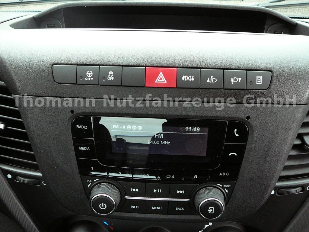 Nový Odťahovy voz, Dodávka Iveco DAILY 70C18 Schiebeplateau Luftfederung: obrázok 27