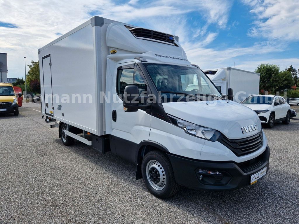 Iveco Daily 35S18 Kühlkoffer LBW BÄR Xarios 300 GH Iveco Daily 35S18 Kühlkoffer LBW BÄR Xarios 300 GH - Chladiarenská dodávka: obrázok 1 Iveco Daily 35S18 Kühlkoffer LBW BÄR Xarios 300 GH Iveco Daily 35S18 Kühlkoffer LBW BÄR Xarios 300 GH - Chladiarenská dodávka: obrázok 1