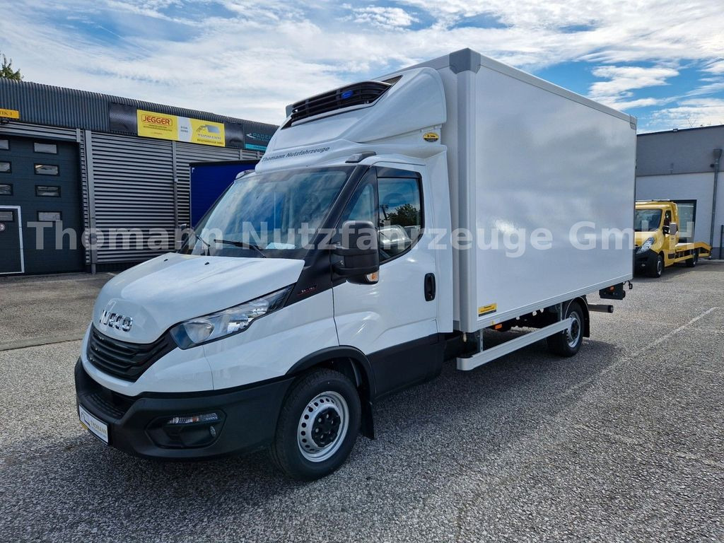 Iveco Daily 35S18 Kühlkoffer LBW BÄR Xarios 300 GH Iveco Daily 35S18 Kühlkoffer LBW BÄR Xarios 300 GH - Chladiarenská dodávka: obrázok 3 Iveco Daily 35S18 Kühlkoffer LBW BÄR Xarios 300 GH Iveco Daily 35S18 Kühlkoffer LBW BÄR Xarios 300 GH - Chladiarenská dodávka: obrázok 3