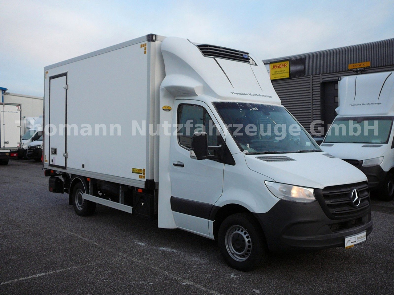 Mercedes-Benz Sprinter 317 CDI Kühlkoffer Xarios 300 LBW - Chladiarenská dodávka: obrázok 3 Mercedes-Benz Sprinter 317 CDI Kühlkoffer Xarios 300 LBW - Chladiarenská dodávka: obrázok 3