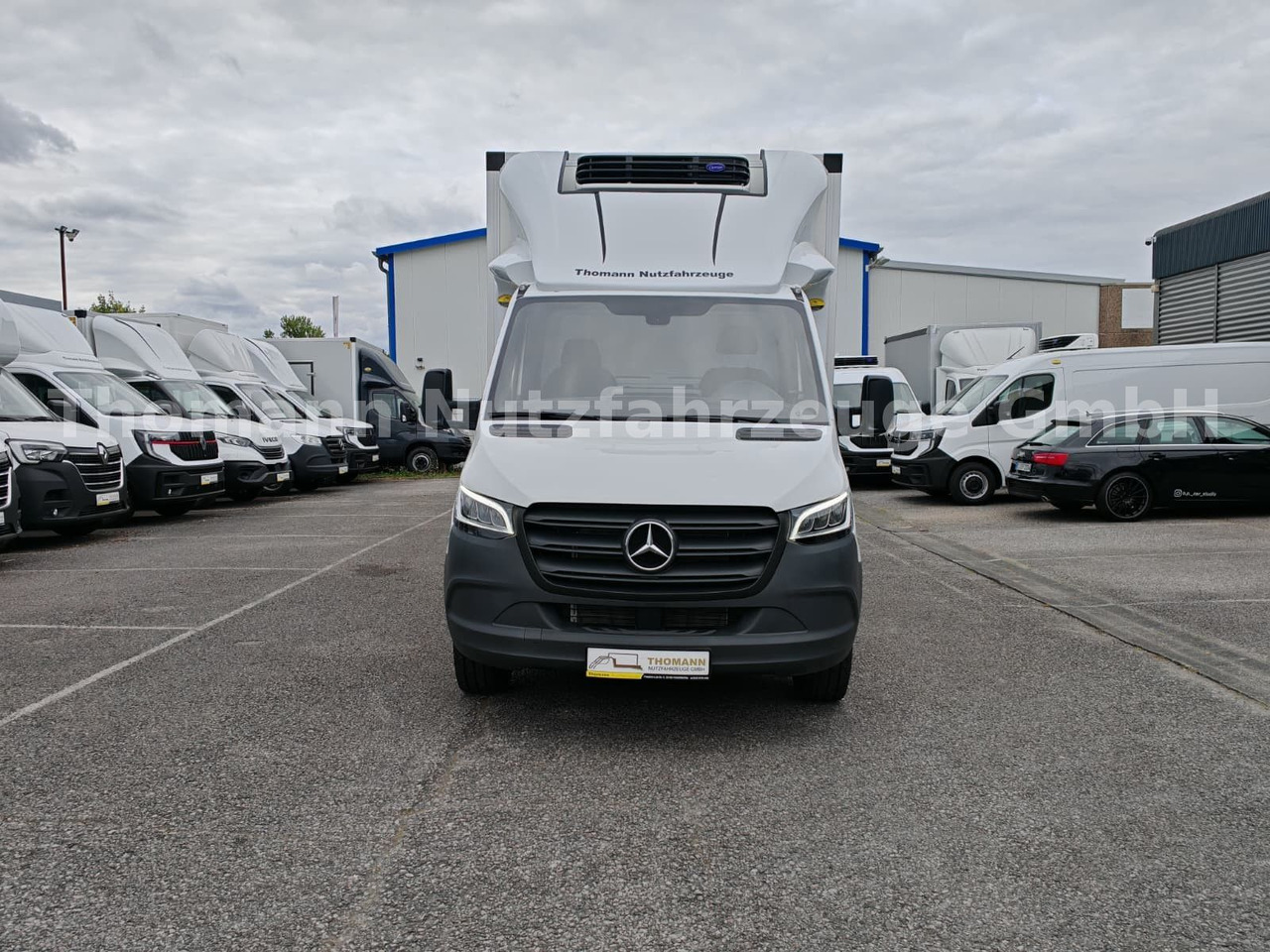 Mercedes-Benz Sprinter 319 CDI Kühlkoffer Xarios 300 LBW - Chladiarenská dodávka: obrázok 3 Mercedes-Benz Sprinter 319 CDI Kühlkoffer Xarios 300 LBW - Chladiarenská dodávka: obrázok 3