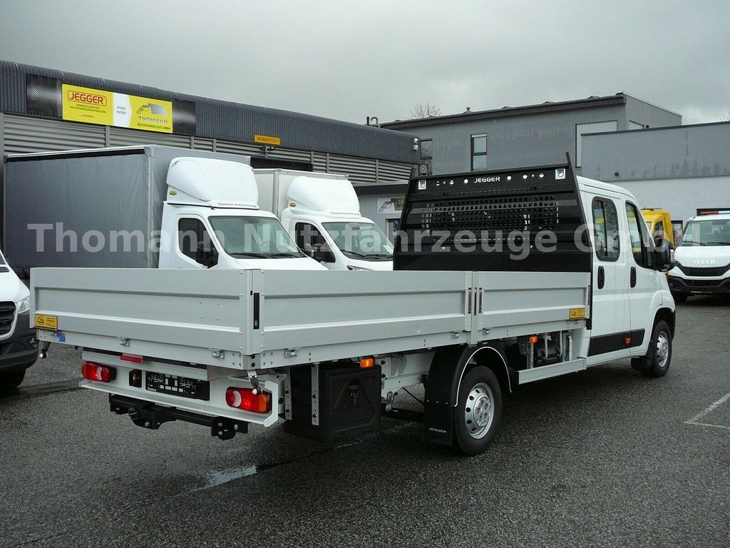 Peugeot Boxer Pritsche 7 Sitzer Klimaaut. Luftfederung - Dodávka valník, Dodávkа s dvojitou kabínou: obrázok 4 Peugeot Boxer Pritsche 7 Sitzer Klimaaut. Luftfederung - Dodávka valník, Dodávkа s dvojitou kabínou: obrázok 4