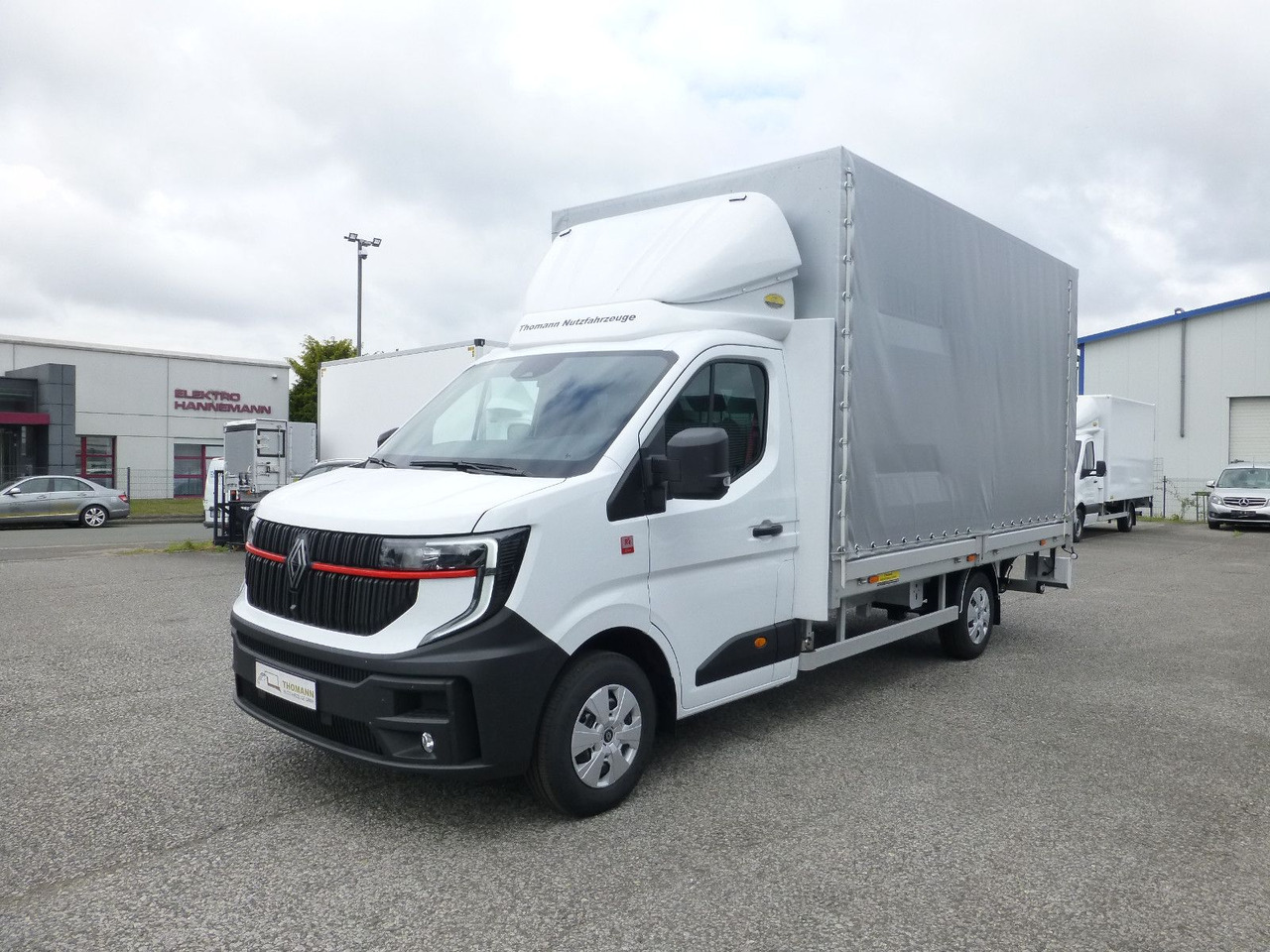 Renault NEW Master Pritsche Plane BÄR Ladebordwand - Plachtová dodávka: obrázok 3 Renault NEW Master Pritsche Plane BÄR Ladebordwand - Plachtová dodávka: obrázok 3