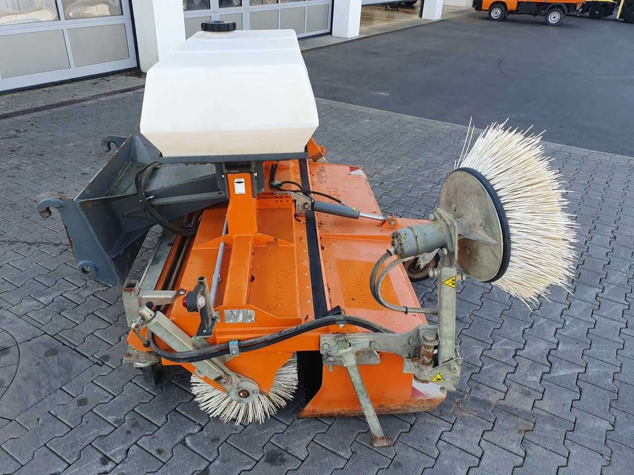 Bema 25 Dual Kehrmaschine / 2.050 mm / 2020 - Zametač: obrázok 3 Bema 25 Dual Kehrmaschine / 2.050 mm / 2020 - Zametač: obrázok 3