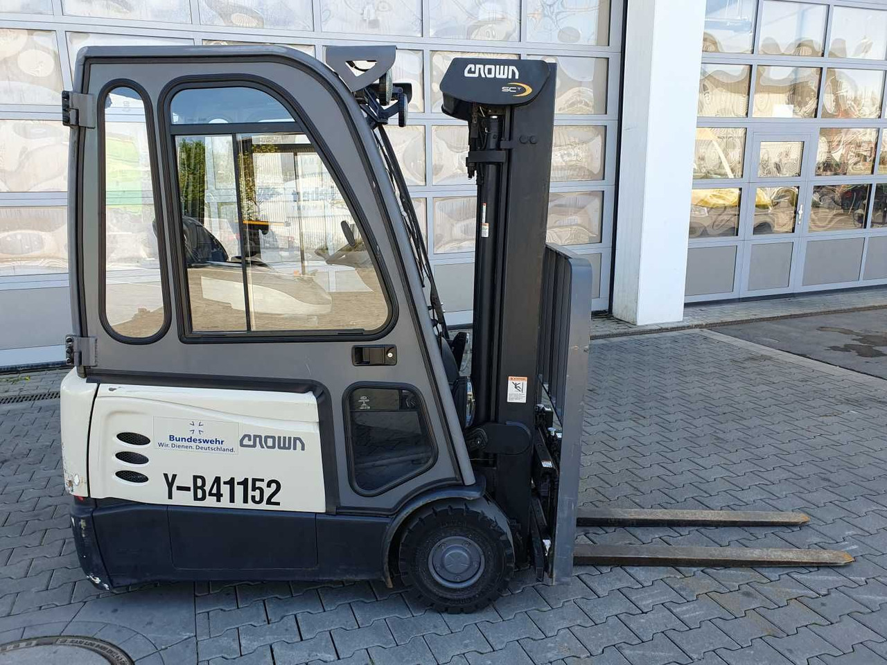 Crown SCT6020-1.3 /Triplex: 4.30m /Batterie 2020 - Elektrický vysokozdvižný vozík: obrázok 2 Crown SCT6020-1.3 /Triplex: 4.30m /Batterie 2020 - Elektrický vysokozdvižný vozík: obrázok 2