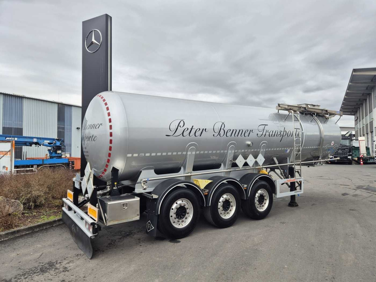 Feldbinder TSA 30.3 Gefahrgut ADR, 1 Kammer 30.000 Liter - Cisternový náves: obrázok 3 Feldbinder TSA 30.3 Gefahrgut ADR, 1 Kammer 30.000 Liter - Cisternový náves: obrázok 3