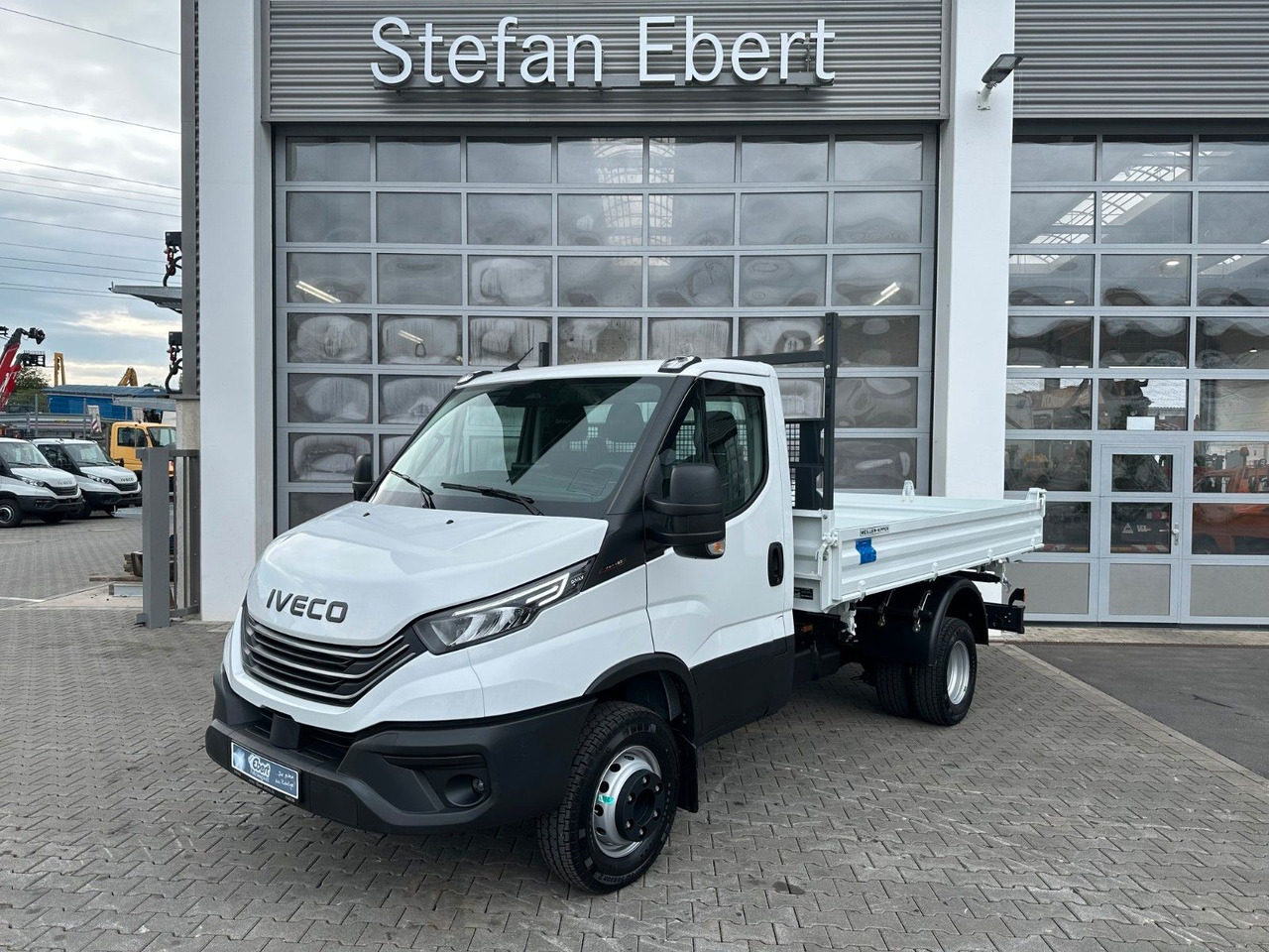 Iveco 70C18H 3-S.-Kipper Meiller *R3.450mm*2xAHK* - Dodávka sklápač: obrázok 1 Iveco 70C18H 3-S.-Kipper Meiller *R3.450mm*2xAHK* - Dodávka sklápač: obrázok 1