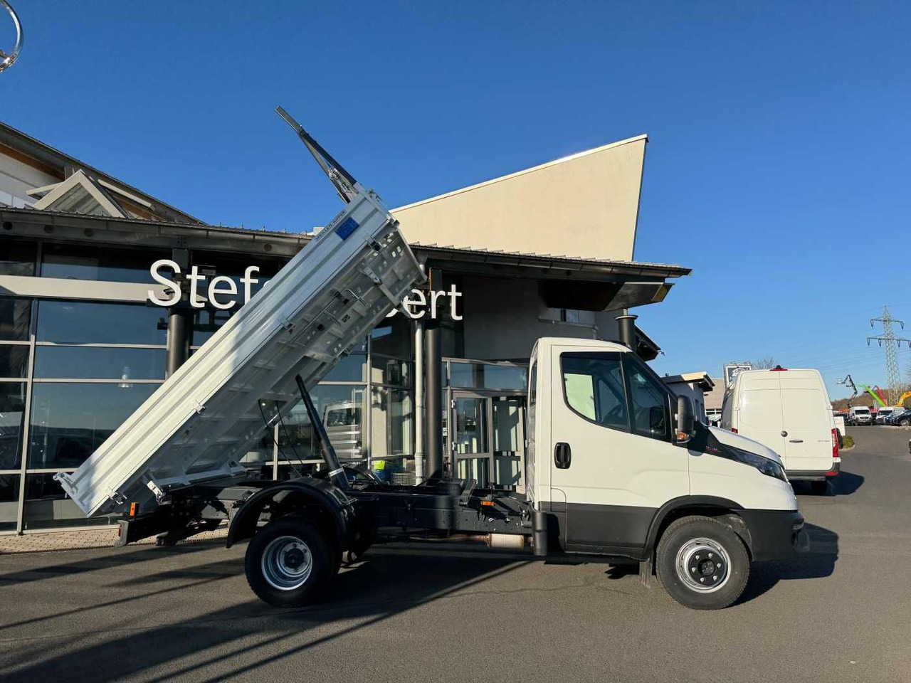 Iveco 70C18H Meiller 3-S.Kipper *2xAHK*Klima* - Dodávka sklápač: obrázok 2 Iveco 70C18H Meiller 3-S.Kipper *2xAHK*Klima* - Dodávka sklápač: obrázok 2