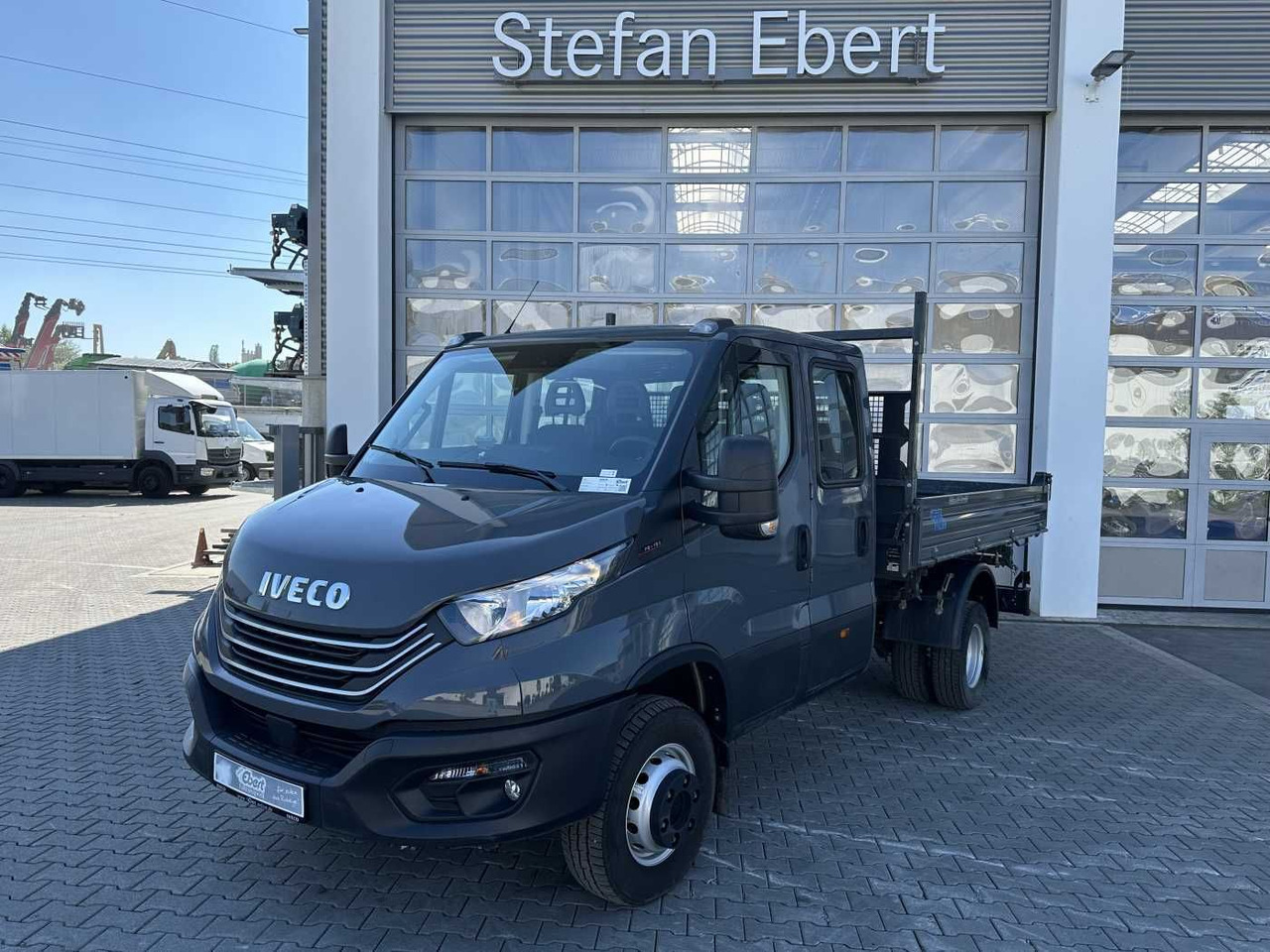 Iveco 70C18H Meiller 3-S.Kipper *R.3750mm*7Sitze*AHK* - Dodávka sklápač: obrázok 1 Iveco 70C18H Meiller 3-S.Kipper *R.3750mm*7Sitze*AHK* - Dodávka sklápač: obrázok 1