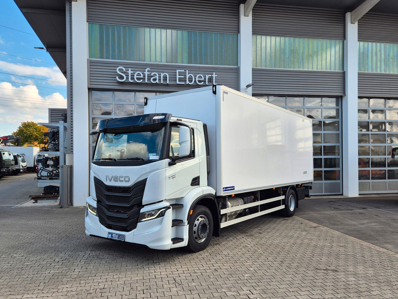 Iveco AD190S40/FP Lamberet Mitsubishi LBW Tür AHK - Chladirenské nákladné vozidlo: obrázok 1 Iveco AD190S40/FP Lamberet Mitsubishi LBW Tür AHK - Chladirenské nákladné vozidlo: obrázok 1