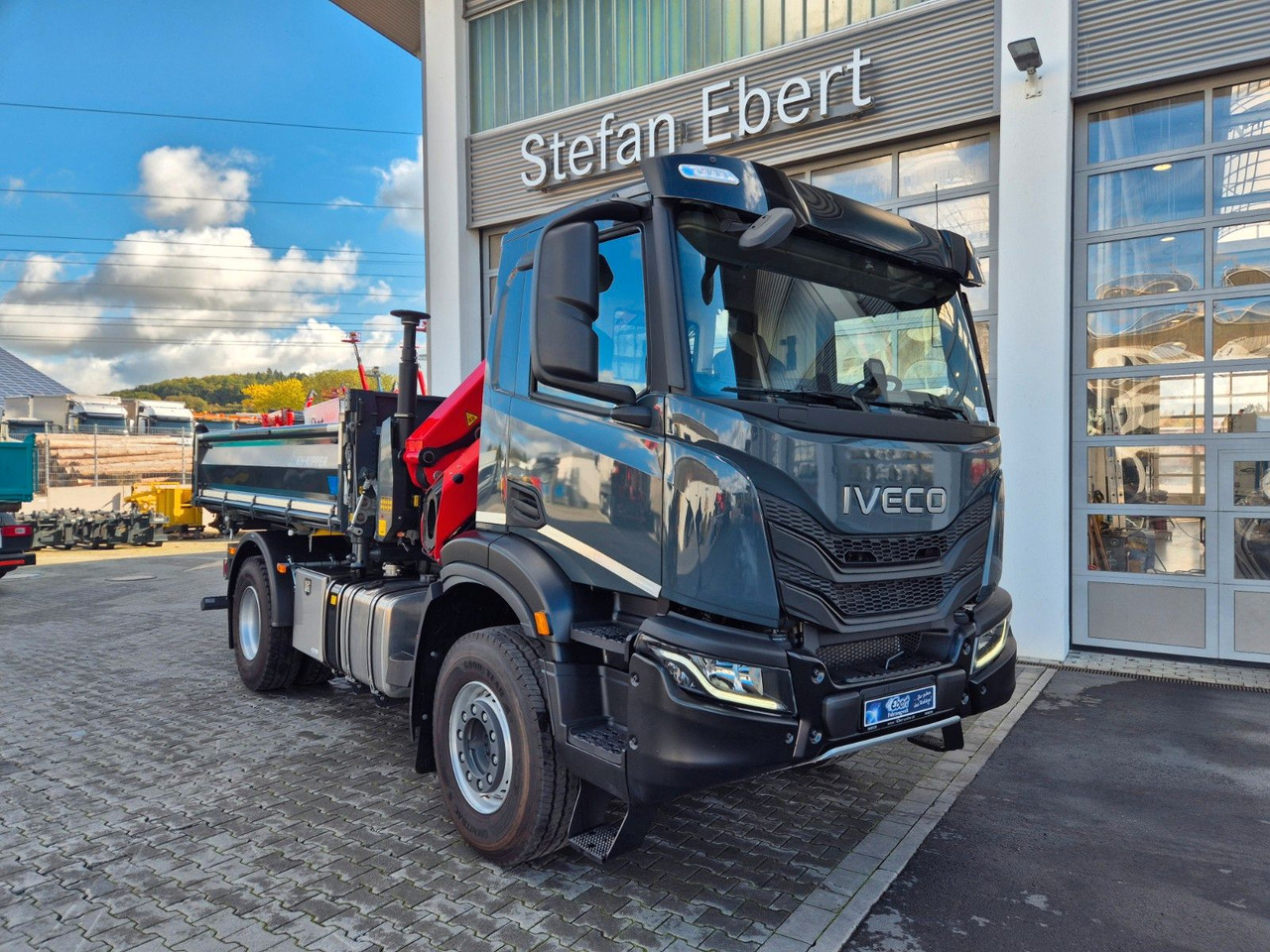 Iveco AD200X46/P HR OFF Palfinger PK 12.501 Funk AHK - Sklápač, Auto s hydraulickou rukou: obrázok 3 Iveco AD200X46/P HR OFF Palfinger PK 12.501 Funk AHK - Sklápač, Auto s hydraulickou rukou: obrázok 3