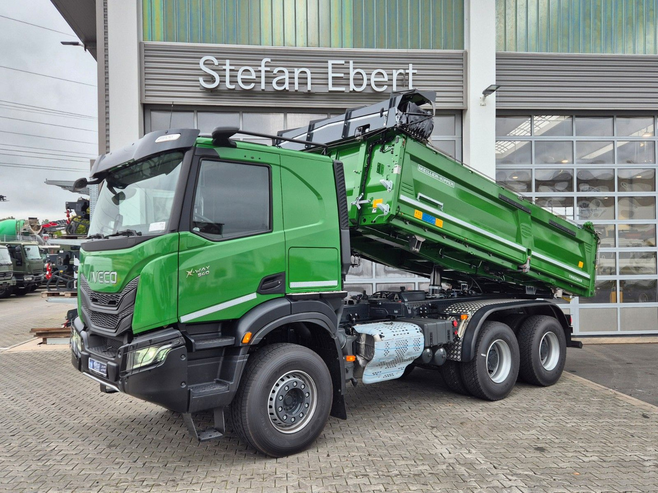 Iveco AT300X54Z HR OFF Bordmatik AHK Intarder - Sklápač: obrázok 3 Iveco AT300X54Z HR OFF Bordmatik AHK Intarder - Sklápač: obrázok 3