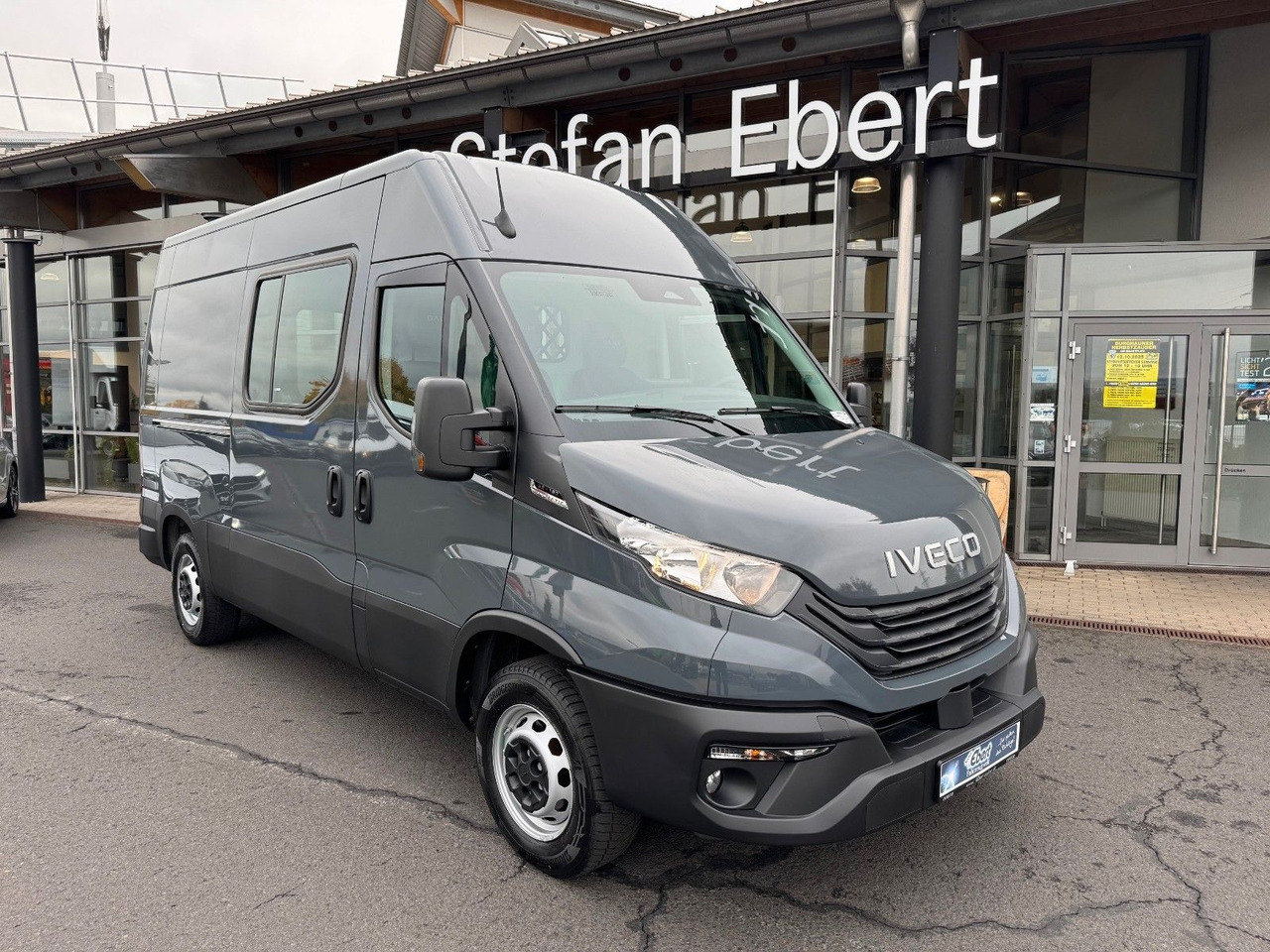 Iveco Daily 35S18HA8 3.0L *R3.520mm*AHK*2xSchiebetür* - Furgon: obrázok 1 Iveco Daily 35S18HA8 3.0L *R3.520mm*AHK*2xSchiebetür* - Furgon: obrázok 1