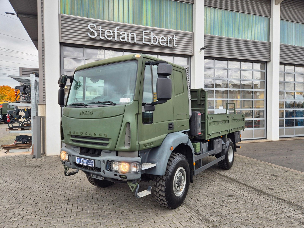 Iveco Eurocargo ML100E22WM-BW 4x4 Pritsche L-Haus Bett - Valníkový/ Plošinový nákladný automobil: obrázok 3 Iveco Eurocargo ML100E22WM-BW 4x4 Pritsche L-Haus Bett - Valníkový/ Plošinový nákladný automobil: obrázok 3