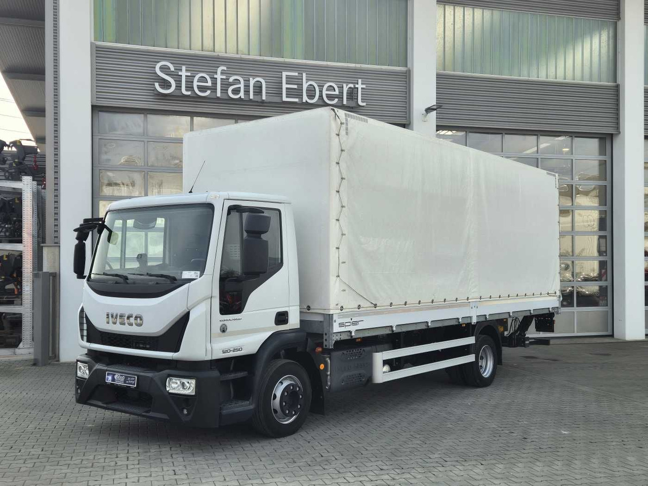 Iveco Eurocargo ML120E25 LBW 1.500kg Klima 3 Sitze - Plachtové nákladné vozidlo: obrázok 1 Iveco Eurocargo ML120E25 LBW 1.500kg Klima 3 Sitze - Plachtové nákladné vozidlo: obrázok 1