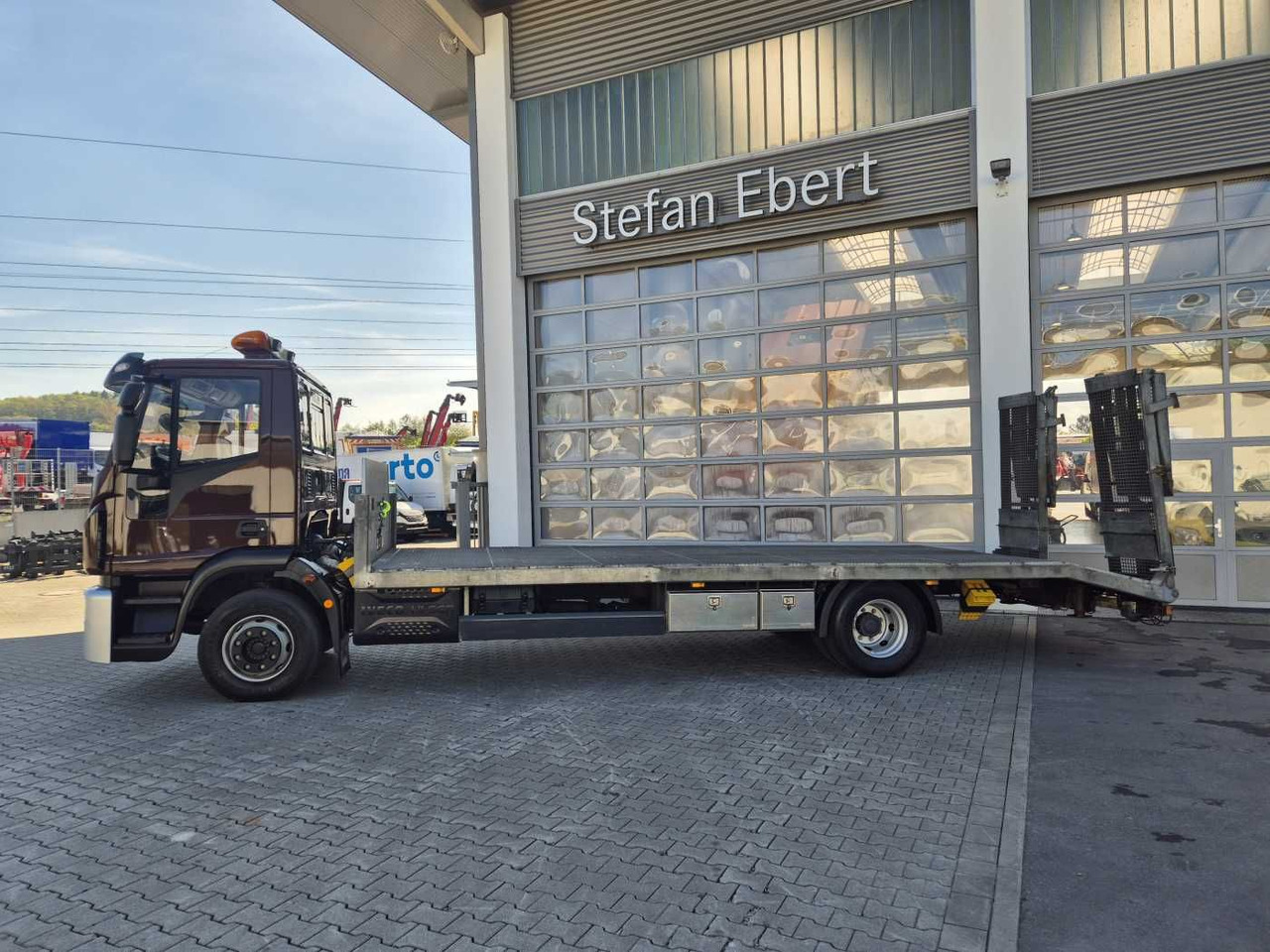 Iveco Eurocargo ML140E25/P Maschinentransporter Winde - Nákladné vozidlo na prepravu automobilov: obrázok 4 Iveco Eurocargo ML140E25/P Maschinentransporter Winde - Nákladné vozidlo na prepravu automobilov: obrázok 4