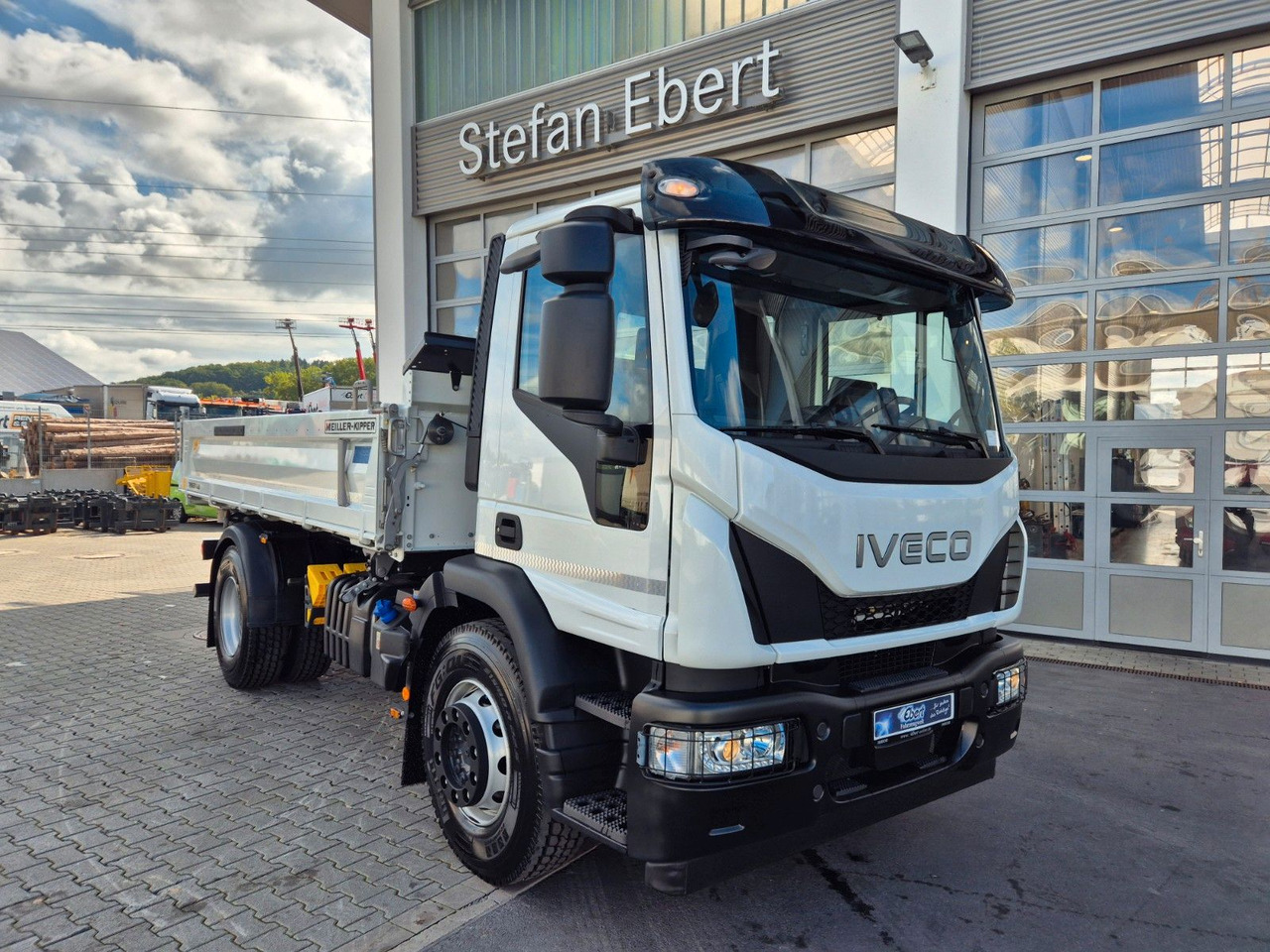 Iveco Eurocargo ML180E32K 4x2 Meiller AHK - Sklápač: obrázok 4 Iveco Eurocargo ML180E32K 4x2 Meiller AHK - Sklápač: obrázok 4