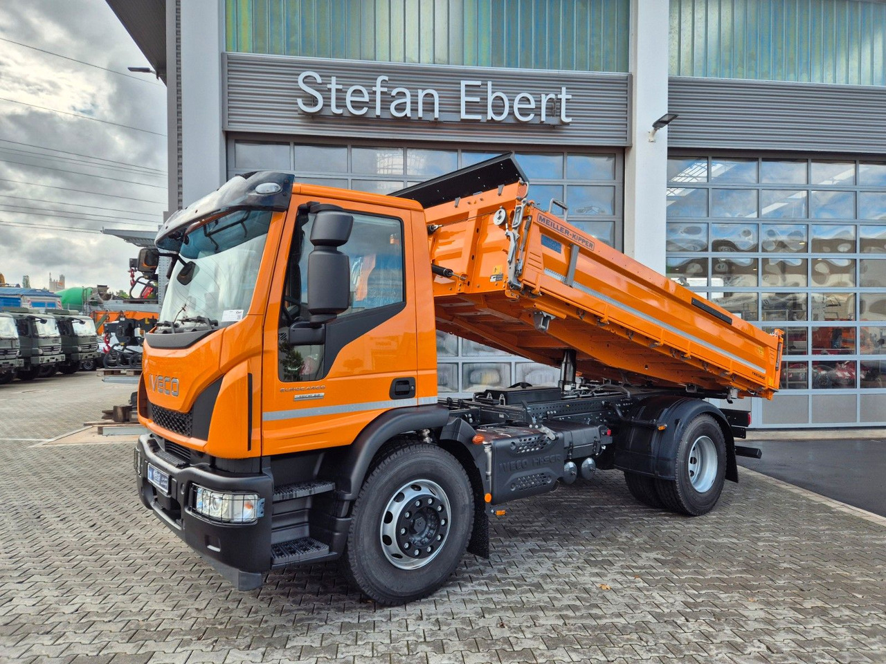 Iveco Eurocargo ML180E32K 4x2 Meiller AHK - Sklápač: obrázok 1 Iveco Eurocargo ML180E32K 4x2 Meiller AHK - Sklápač: obrázok 1