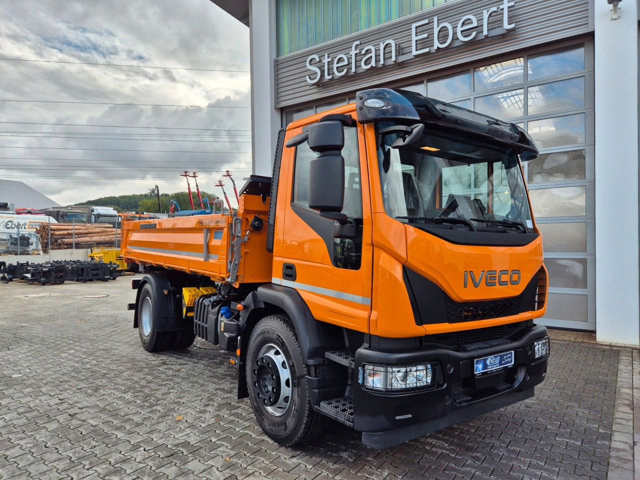 Iveco Eurocargo ML180E32K 4x2 Meiller AHK - Sklápač: obrázok 3 Iveco Eurocargo ML180E32K 4x2 Meiller AHK - Sklápač: obrázok 3