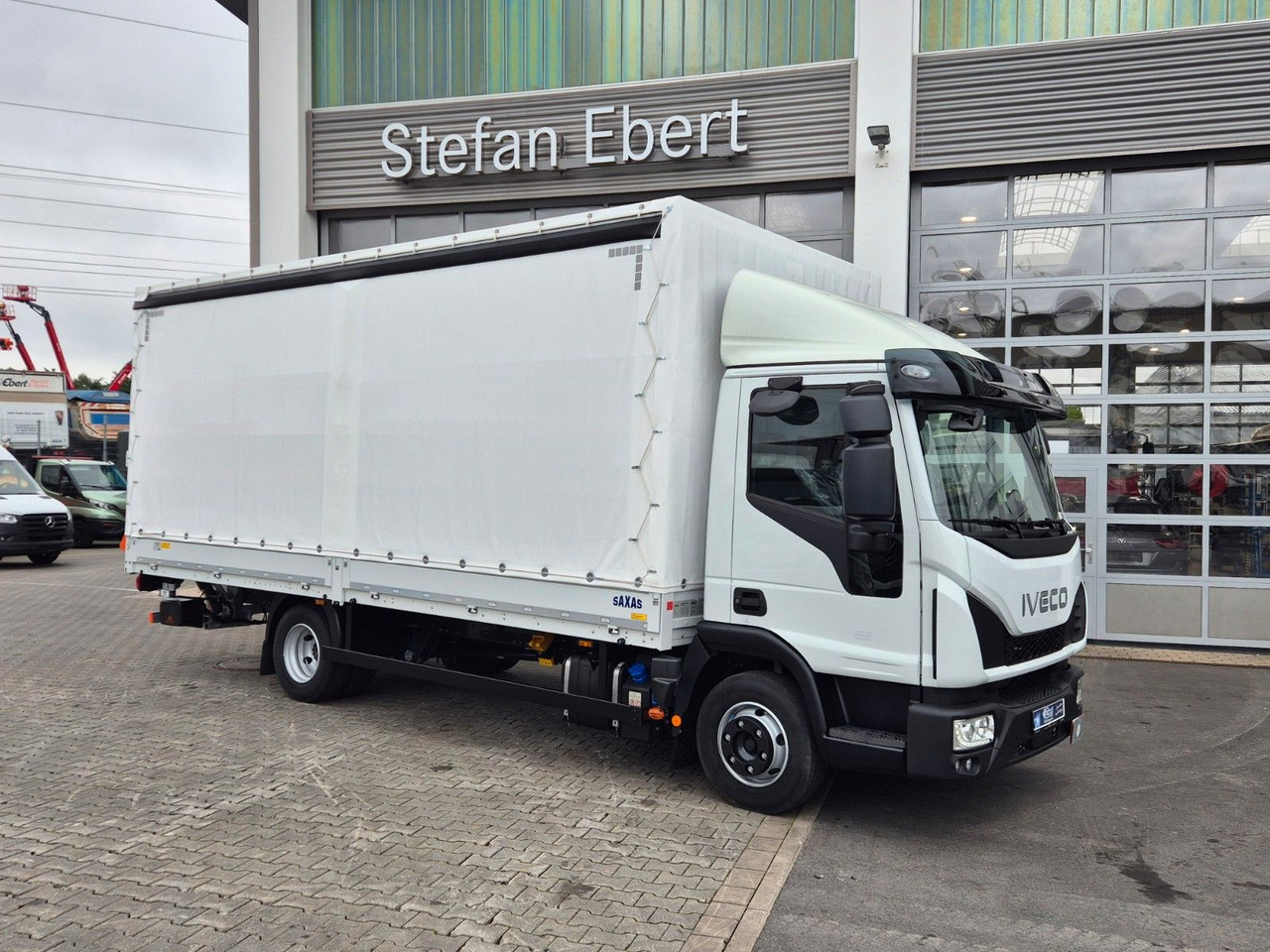 Iveco Eurocargo ML75E19/P LBW  Spoiler Klima 3 Sitze - Plachtová dodávka: obrázok 4 Iveco Eurocargo ML75E19/P LBW  Spoiler Klima 3 Sitze - Plachtová dodávka: obrázok 4