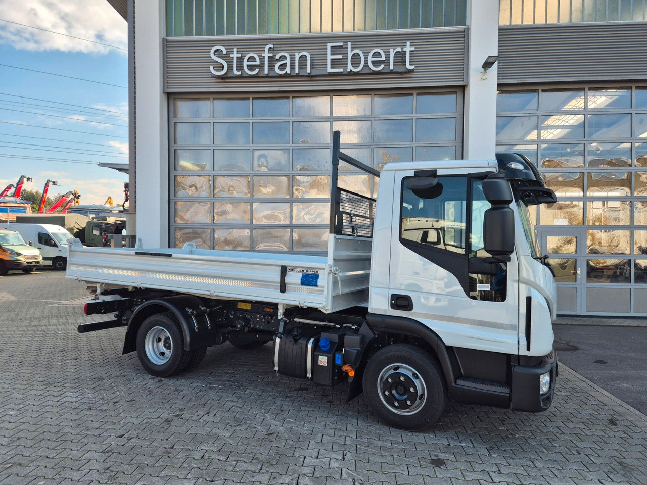 Iveco Eurocargo ML80E21 Meiller 2x AHK 3 Sitze Klima - Dodávka sklápač: obrázok 4 Iveco Eurocargo ML80E21 Meiller 2x AHK 3 Sitze Klima - Dodávka sklápač: obrázok 4