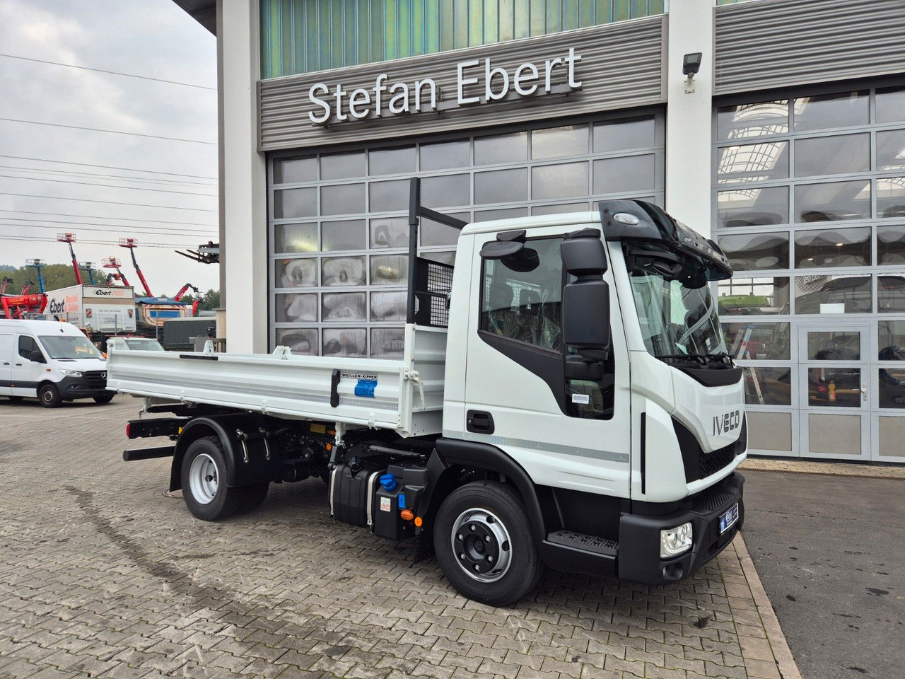 Iveco Eurocargo ML80E21 Meiller Kipper 2x AHK 3 Sitze - Dodávka sklápač: obrázok 5 Iveco Eurocargo ML80E21 Meiller Kipper 2x AHK 3 Sitze - Dodávka sklápač: obrázok 5